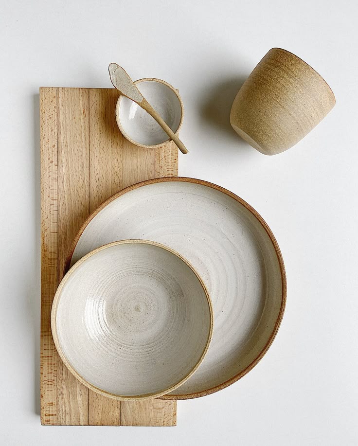 Minimalist Ceramic Plates